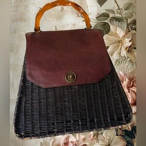 HOBO Genuine Leather and Bamboo Purse 🌺